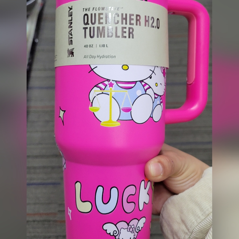 Hello Kitty Stanley Pink Quencher 40oz H2.0 Tumbler - Picture 1 of 2
